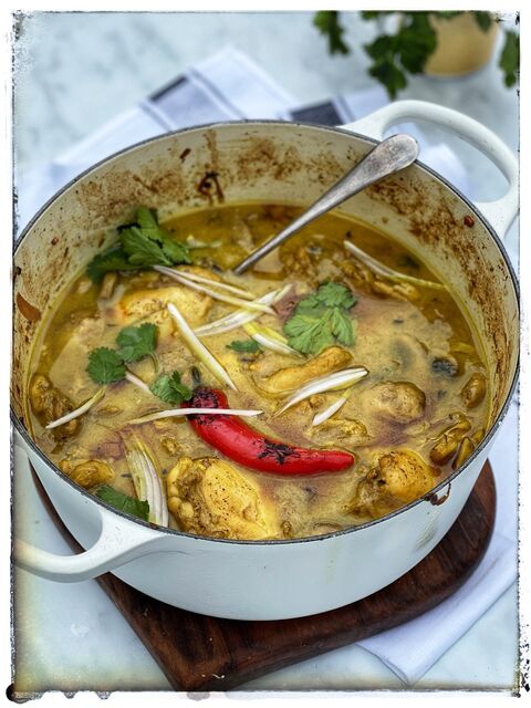 Fragrant Coconut Chicken Curry