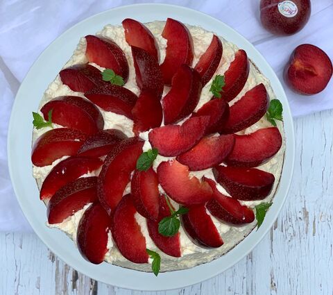 Metis® Cardamom & Vanilla Cake