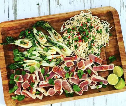 Seared Tuna Sashimi with Poke Dressing
