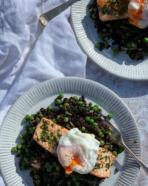 Tarragon Salmon with Lentils Spinach & Peas