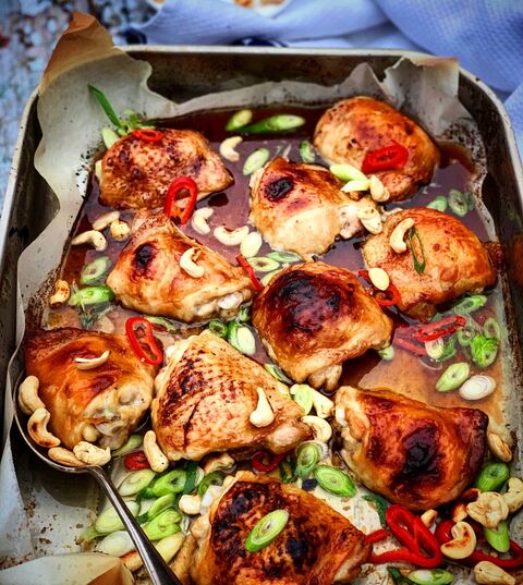Teriyaki Chicken & Cashew Traybake