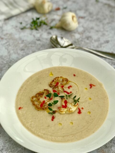 Vegan Roasted Creamy Cauliflower Soup